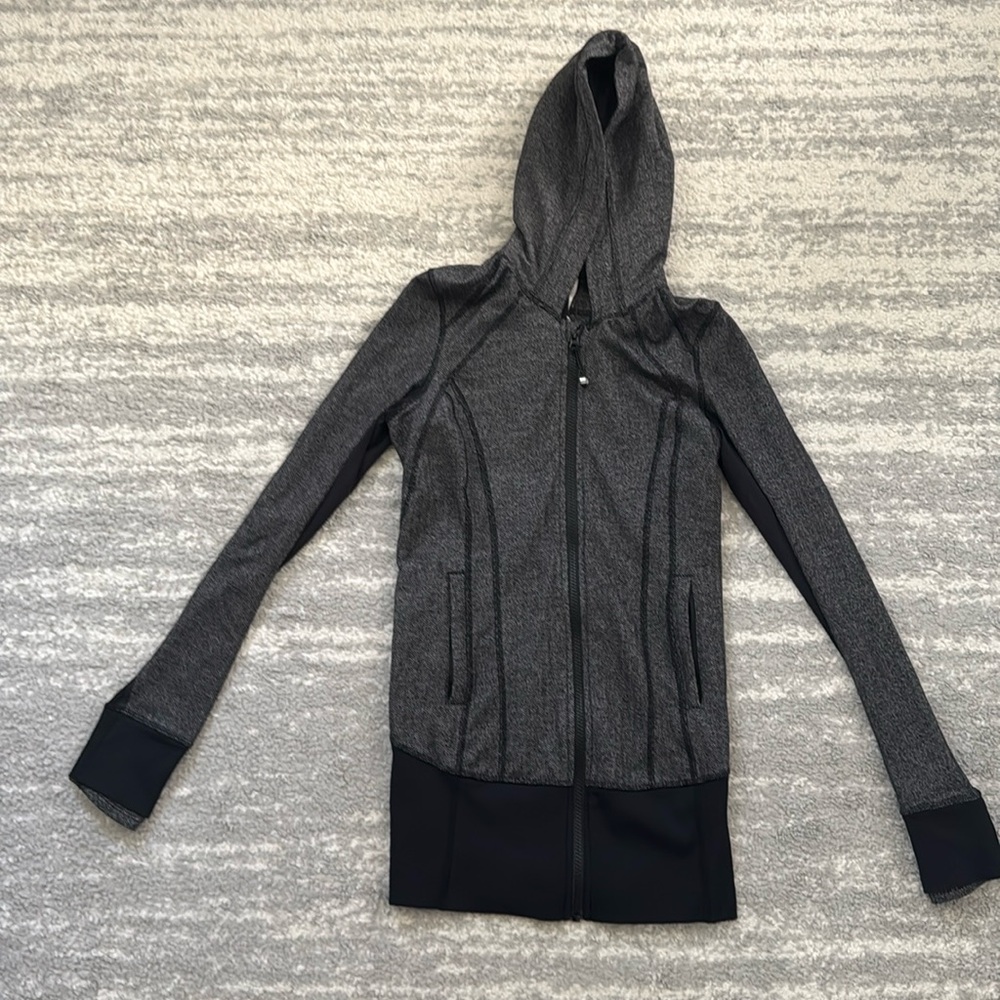 Lululemon jacket. Nulu. Doubled lined hood and hand thumb hole sleeve.